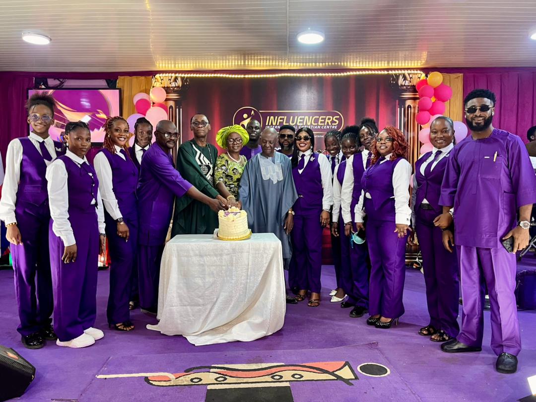 IFORT 2026 final-day celebration with ministers and workers gathered around the anniversary cake.