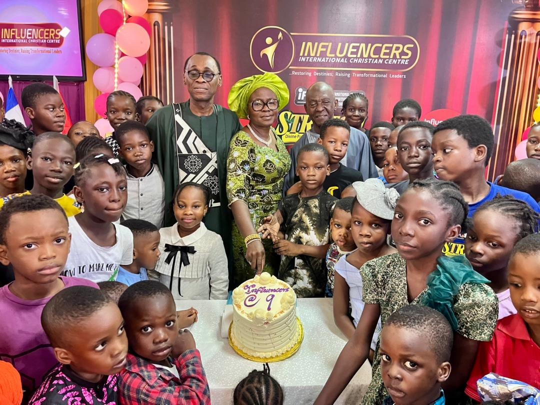 IFORT 2026 final-day children gathered around the anniversary cake with church leaders.